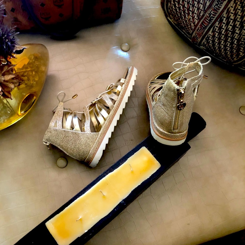 Stuart Weiztman Sandals - image 2